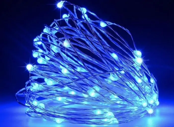 Купити оптом Купити Гірлянда 50 LED 5 метрів на мідному дроті (крапля роси) Синій (на батарейках з USB) оптом - ціна 34 грн в Україні 