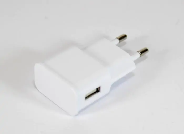 Купить оптом Сетевое зарядное AR-45 без упаковки (1USB 1A) в Украине 