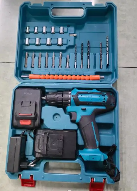 Купить оптом Аккумуляторный шуруповерт (с насадками) в Украине 