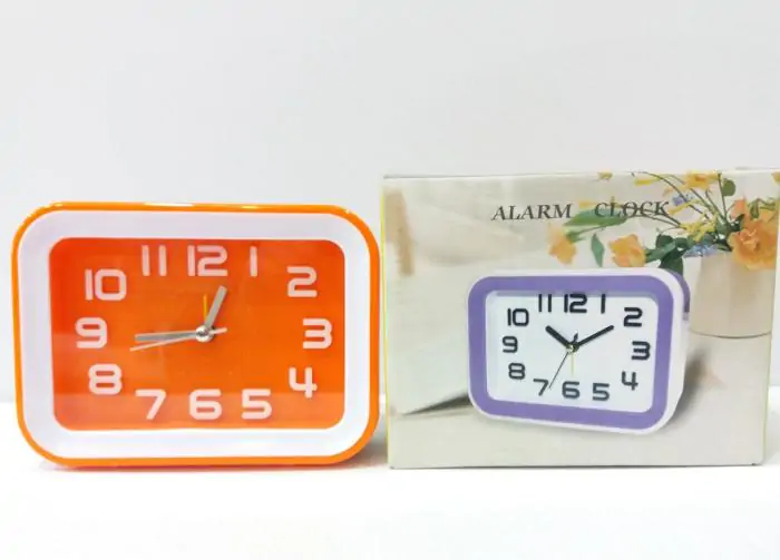 Купити оптом Купити Годинники настільні прості 077 оптом - ціна 99 грн в Україні 