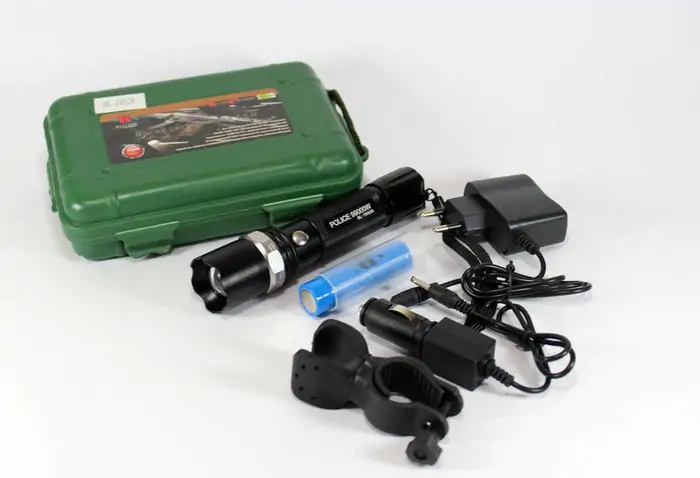 Купити оптом Купити Світлодіодний ручний ліхтар на велосипед X-Balog BL-T8628 Q5 оптом - ціна 135 грн в Україні 