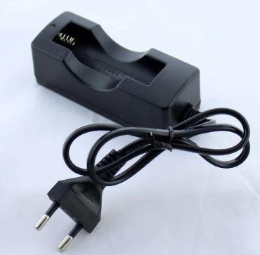 Купить оптом Зарядное для аккумуляторов 1 шт 18650 от сети со шнуром в Украине
