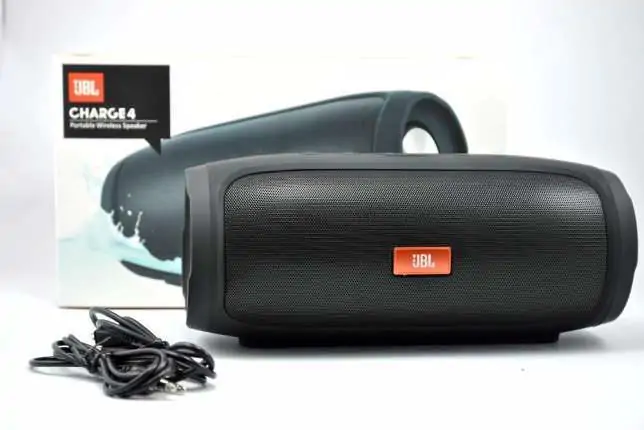 Купити оптом Купити Портативна колонка з повербанком JBL Charge 4 (Copy) оптом - ціна 351 грн в Україні 