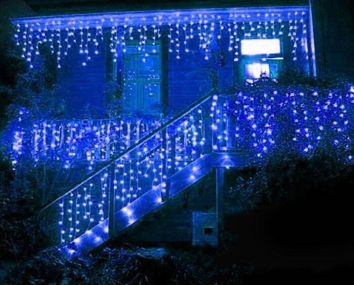 Купить оптом Гирлянда уличная 150 LED Синий Бахрома 10 метров B-1 (от сети с соединителями)
